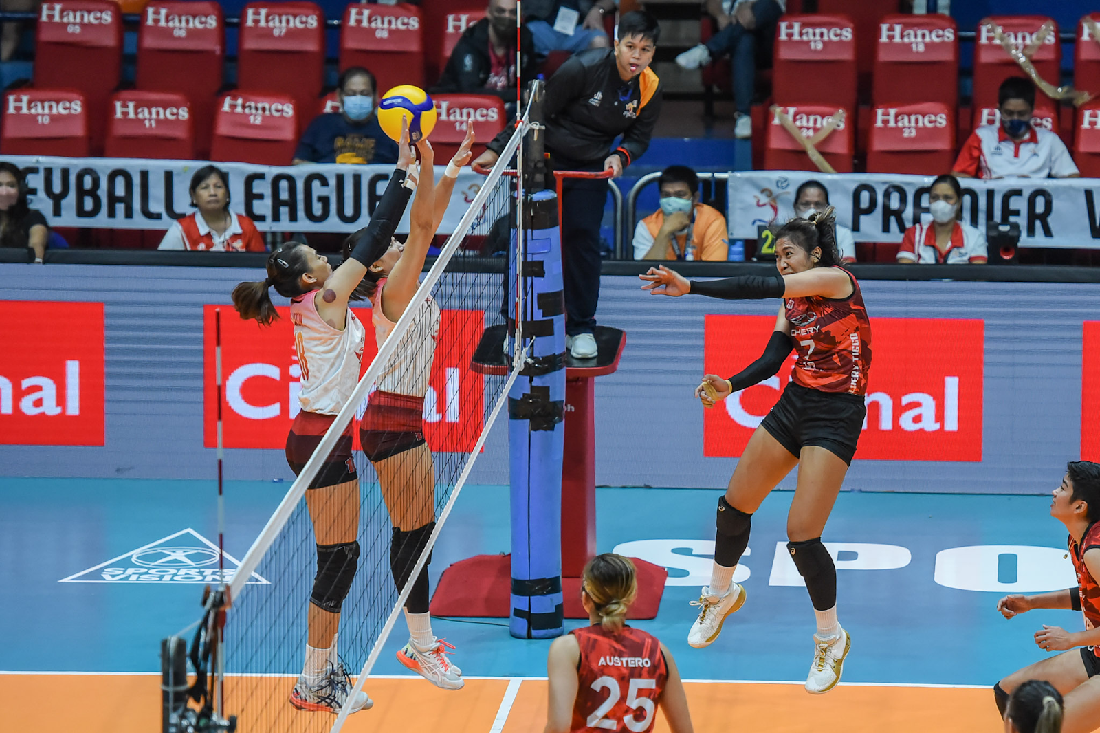 Creamline muling umalagwa kontra Petro Gazz; PLDT diniskaril ang Chery Tiggo