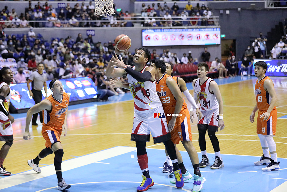 SMB knocks off Meralco to punch finals ticket vs TNT
